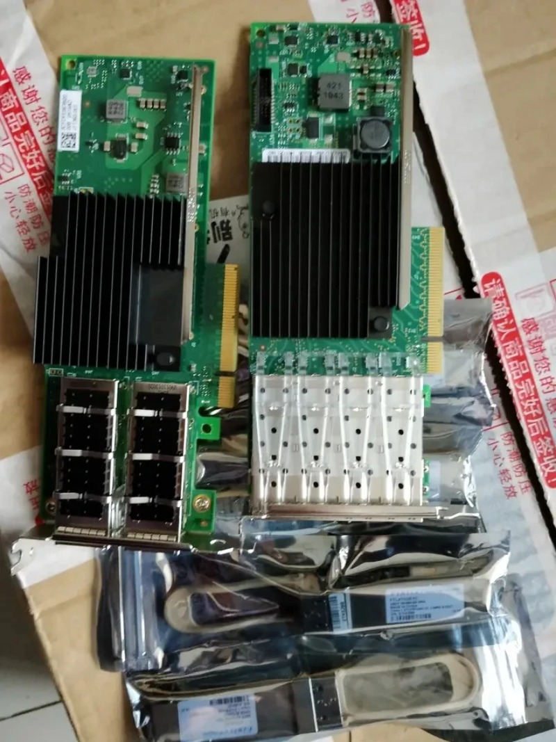 4x10Gb SFP+ Adapter X710-DA4 N - Gigabit Network Card recension och pris